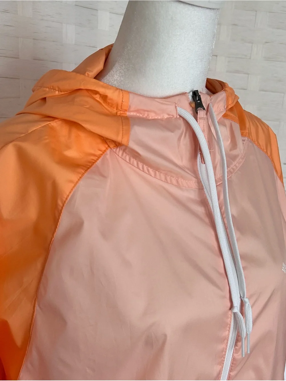 Columbia Flash Forward Orange Peach Lightweight Windbreaker